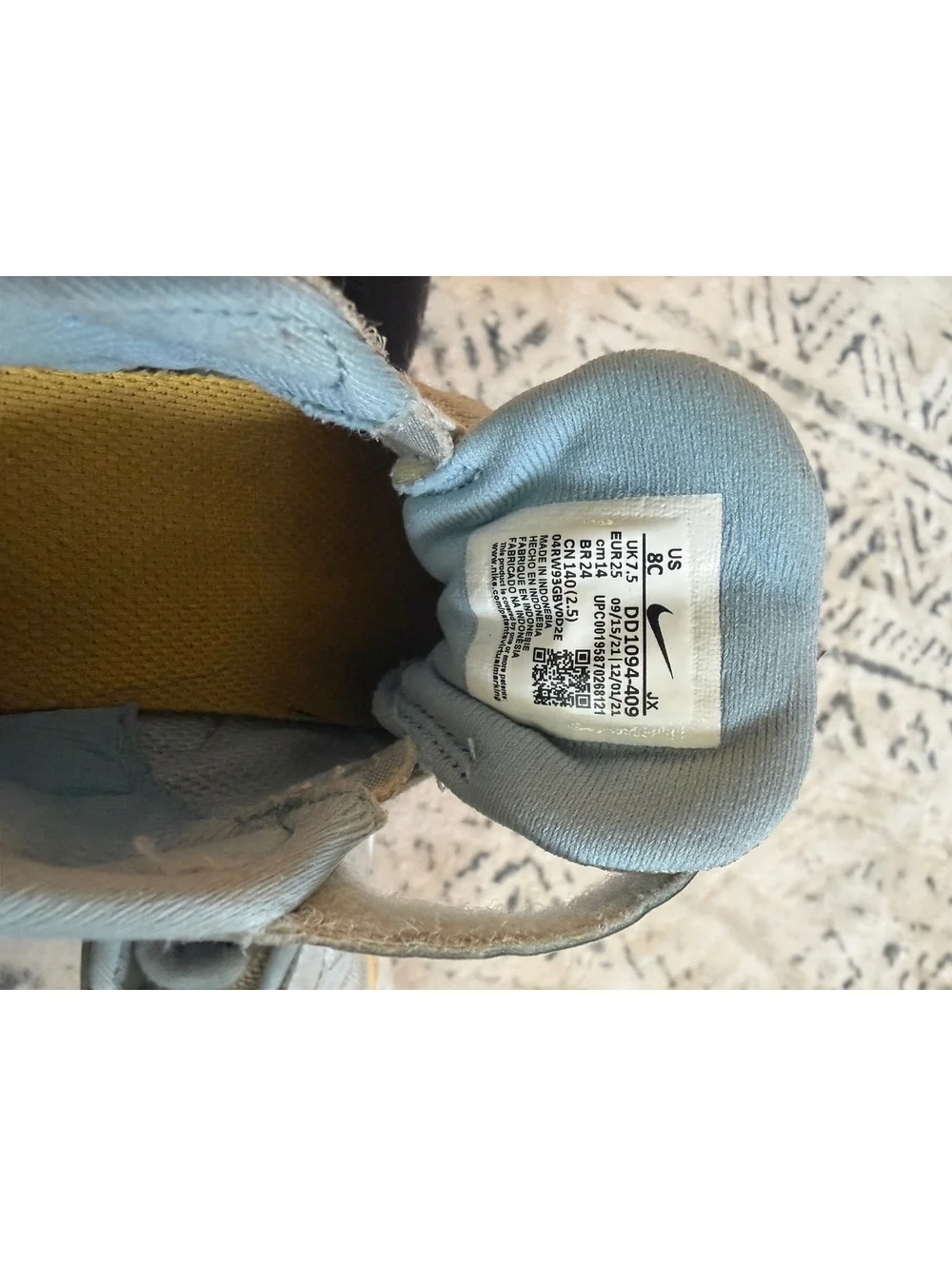 Nike Kids' Athletic Shoes Size 8C Gray and Yellow
